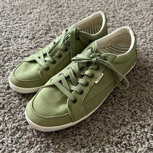 Taos Footwear Olive Lace-Up Canvas Sneakers